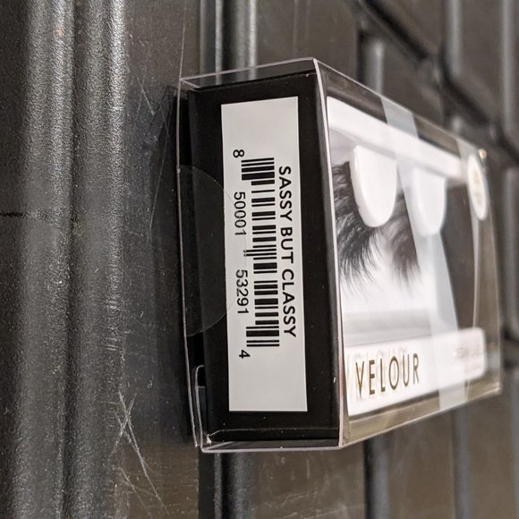 Velour Vegan Lashes - Picture 3 of 4